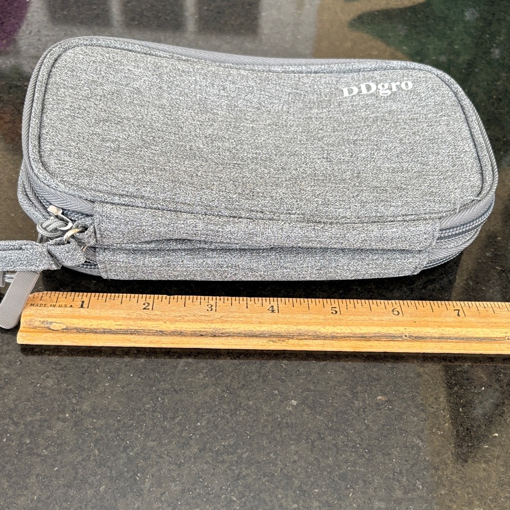 DDgro Gray Electronics Accessories Organizing Case Like New - Picture 5 of 7